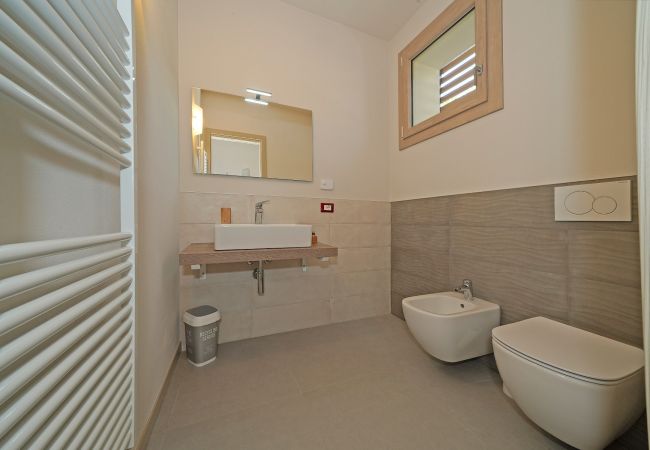 Doppelhaushälfte in Manerba del Garda - Gardaliva - Red duplex 2 by Garda FeWo Doppelhaushälfte in Manerba del Garda - Gardaliva - Red duplex 2 by Garda FeWo