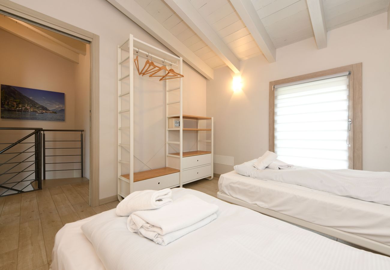 Doppelhaushälfte in Manerba del Garda - Gardaliva - Red duplex 2 by Garda FeWo