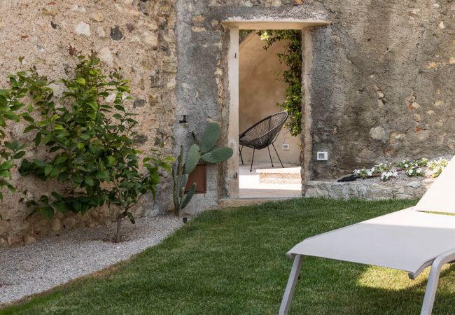 Ferienwohnung in Tignale - Rustico Minichètto - La Vigna by Garda FeWo Ferienwohnung in Tignale - Rustico Minichètto - La Vigna by Garda FeWo