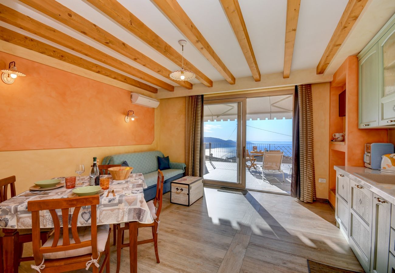 Ferienwohnung in Tignale - Conte - adults only apartment