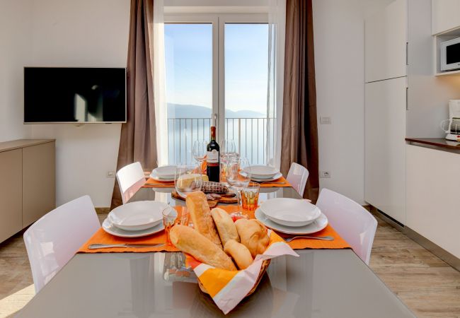 Ferienwohnung in Tignale - Orange House by Garda FeWo Ferienwohnung in Tignale - Orange House by Garda FeWo