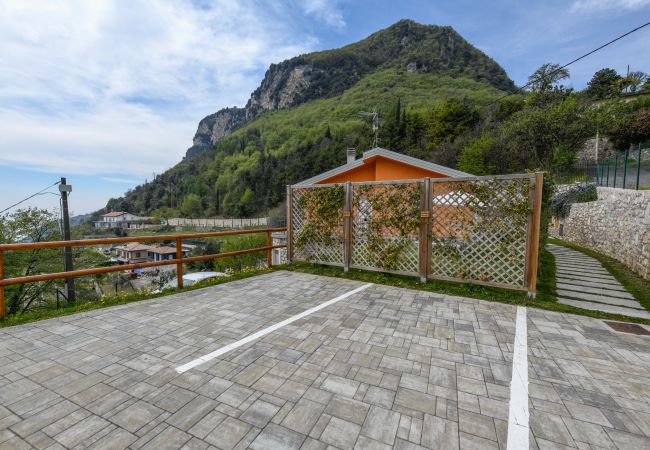 Ferienwohnung in Tignale - Orange House by Garda FeWo Ferienwohnung in Tignale - Orange House by Garda FeWo