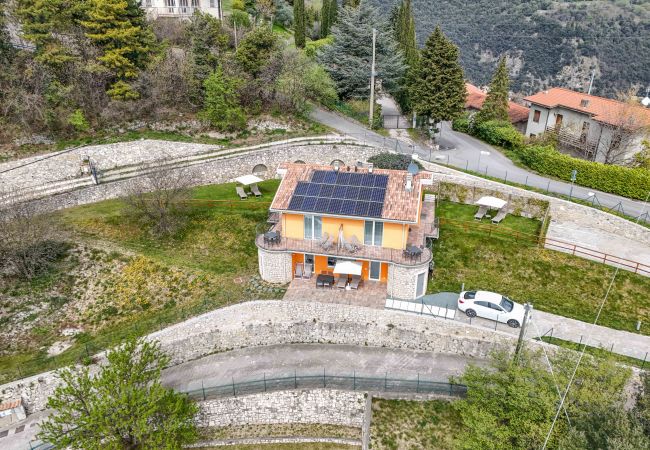 Ferienwohnung in Tignale - Orange House by Garda FeWo Ferienwohnung in Tignale - Orange House by Garda FeWo