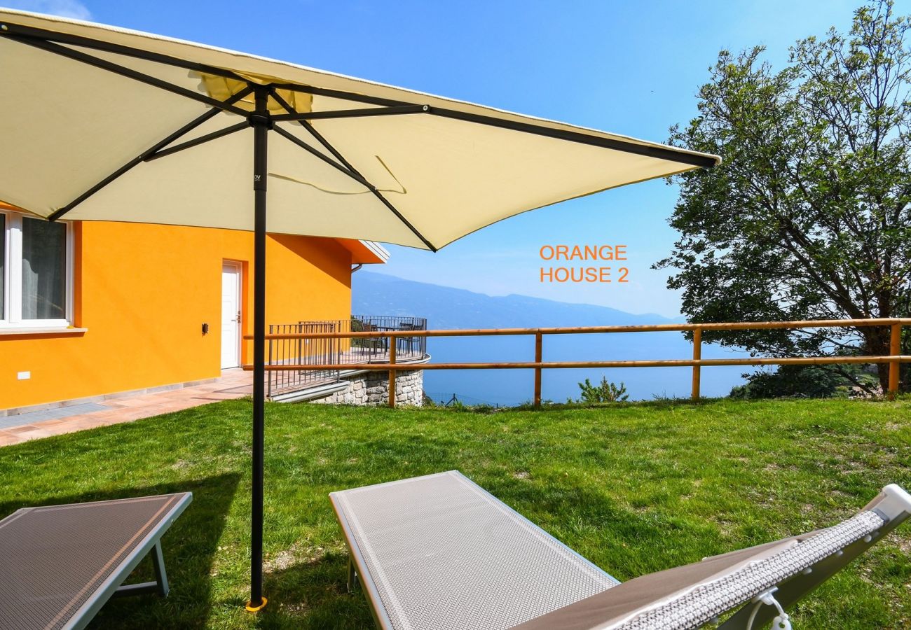 Ferienwohnung in Tignale - Orange House by Garda FeWo