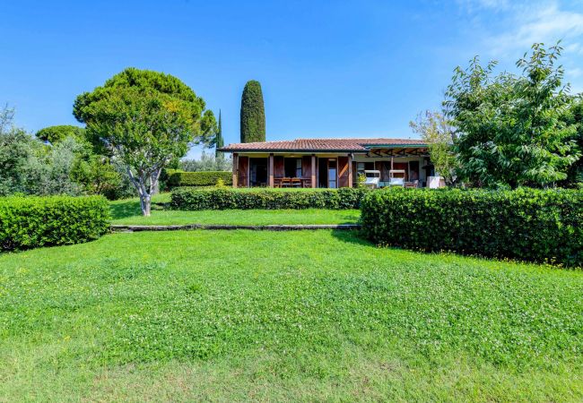 Villa in Manerba del Garda - Villa Silva by Garda FeWo Villa in Manerba del Garda - Villa Silva by Garda FeWo