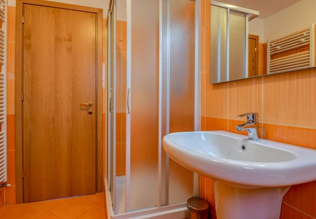 Ferienwohnung in Toscolano-Maderno - 6 Happiness by Garda FeWo Ferienwohnung in Toscolano-Maderno - 6 Happiness by Garda FeWo