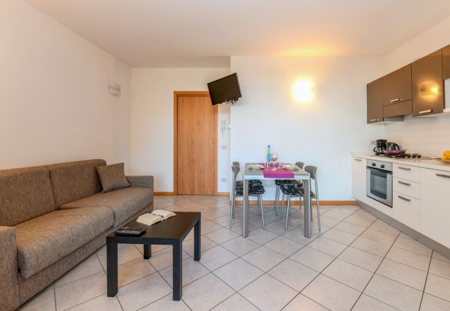 Ferienwohnung in Toscolano-Maderno - 6 Happiness by Garda FeWo Ferienwohnung in Toscolano-Maderno - 6 Happiness by Garda FeWo