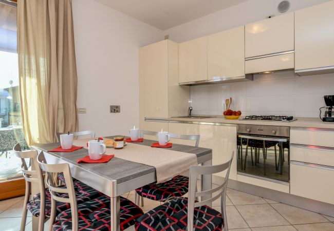 Ferienwohnung in Toscolano-Maderno - 7 Sunshine by Garda FeWo Ferienwohnung in Toscolano-Maderno - 7 Sunshine by Garda FeWo