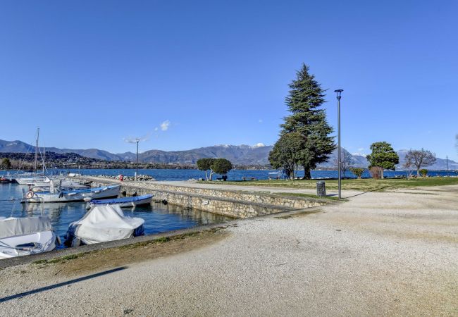 Ferienwohnung in Manerba del Garda - Lakefront Belvedere by Garda FeWo
