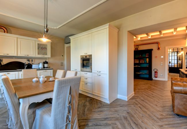 Ferienwohnung in Desenzano del Garda - 35 - La Vite Luxury apartment 1 Ferienwohnung in Desenzano del Garda - 35 - La Vite Luxury apartment 1