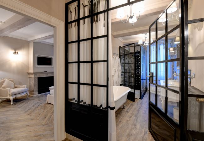 Ferienwohnung in Desenzano del Garda - 35 - La Vite Luxury apartment 1 Ferienwohnung in Desenzano del Garda - 35 - La Vite Luxury apartment 1