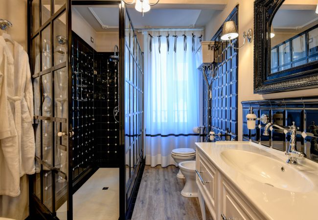 Ferienwohnung in Desenzano del Garda - 35 - La Vite Luxury apartment 1 Ferienwohnung in Desenzano del Garda - 35 - La Vite Luxury apartment 1