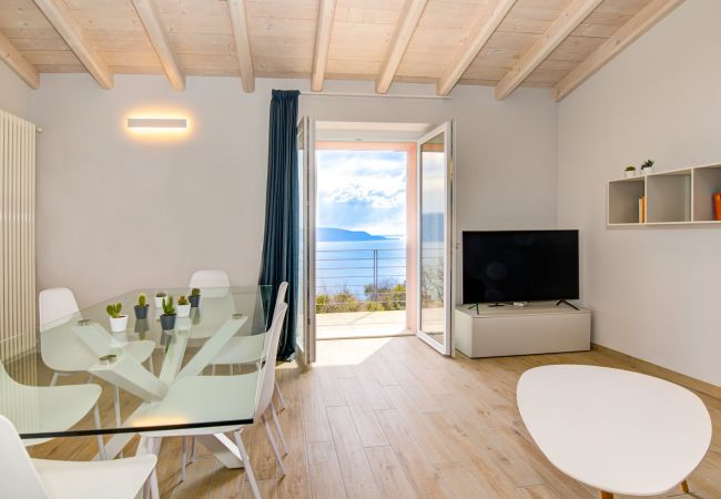 Villa in Toscolano-Maderno - Le Casette - Leccino by Garda FeWo Villa in Toscolano-Maderno - Le Casette - Leccino by Garda FeWo
