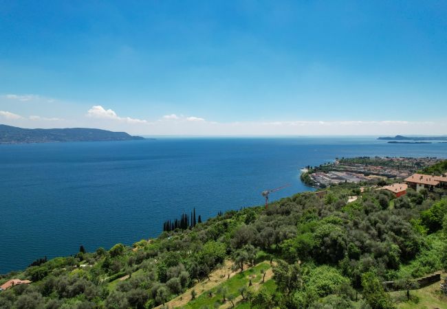 Villa in Toscolano-Maderno - Le Casette - Leccino by Garda FeWo Villa in Toscolano-Maderno - Le Casette - Leccino by Garda FeWo