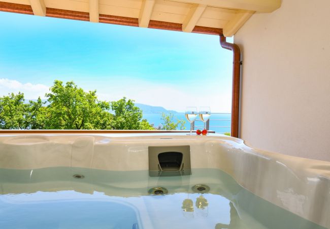 Villa in Toscolano-Maderno - Le Casette - Leccino by Garda FeWo Villa in Toscolano-Maderno - Le Casette - Leccino by Garda FeWo