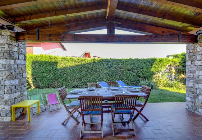 Chalet in Manerba del Garda - Gardaliva - Home & Garden by Garda FeWo Chalet in Manerba del Garda - Gardaliva - Home & Garden by Garda FeWo