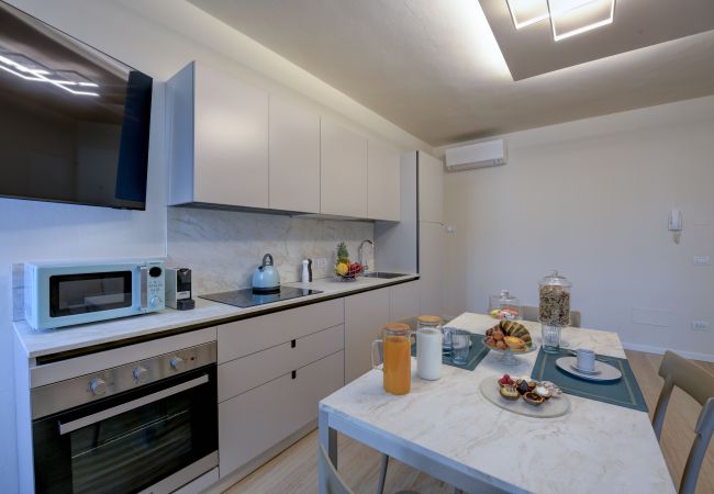 Ferienwohnung in Desenzano del Garda - 13- APA DOM Ferienwohnung in Desenzano del Garda - 13- APA DOM