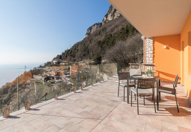 Ferienwohnung in Tignale - Orange House Relax Ferienwohnung in Tignale - Orange House Relax