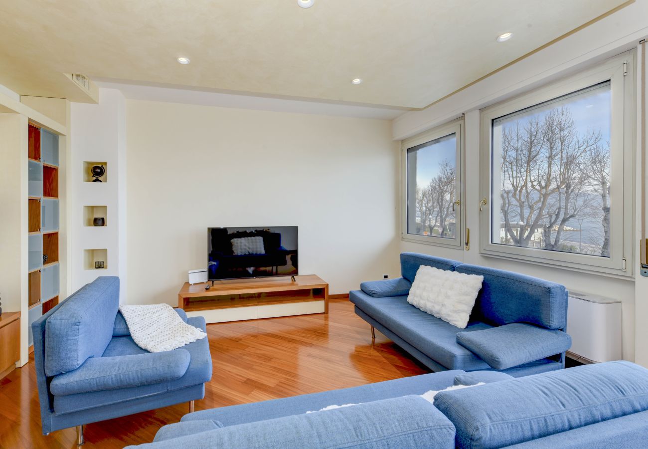 Ferienwohnung in Desenzano del Garda - 28-Desenzanoloft : CHARMING ON THE LAKE