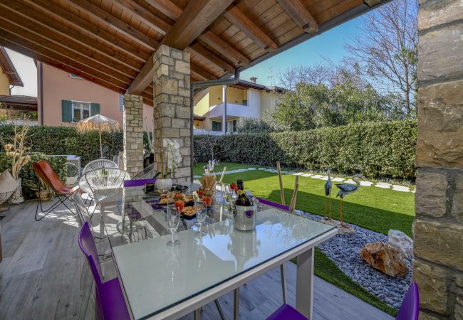 Villa in Desenzano del Garda - 20- LUXURYSUITE WITH JACUZZI AND GARDEN Villa in Desenzano del Garda - 20- LUXURYSUITE WITH JACUZZI AND GARDEN