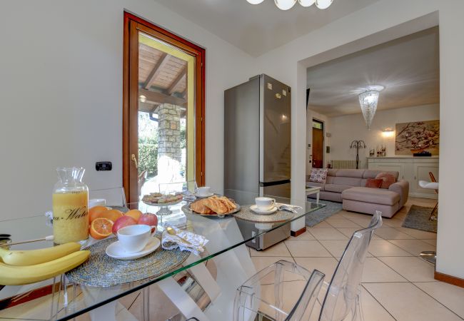 Villa in Desenzano del Garda - 20- LUXURYSUITE WITH JACUZZI AND GARDEN Villa in Desenzano del Garda - 20- LUXURYSUITE WITH JACUZZI AND GARDEN