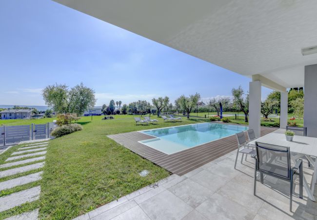 Villa in Moniga del Garda - Villa Easy Life by Garda FeWo