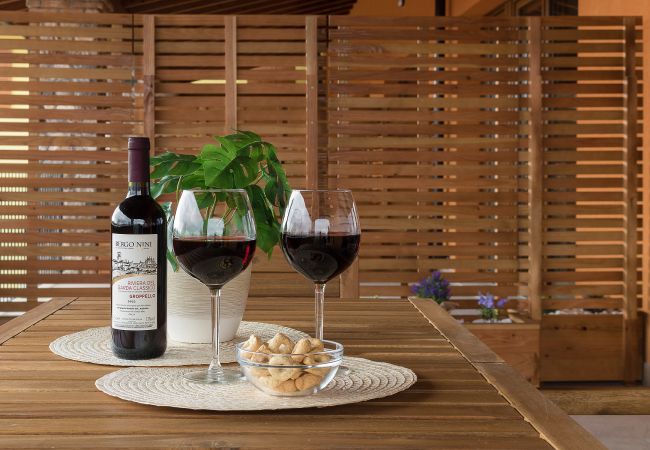 Agrotourismus in Polpenazze del Garda - Agriturismo Sentieri del Vino - Lago Lucone Agrotourismus in Polpenazze del Garda - Agriturismo Sentieri del Vino - Lago Lucone