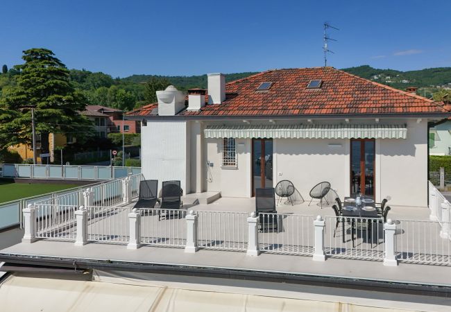 Ferienwohnung in Salò - La Vela Deluxe by Garda FeWo Ferienwohnung in Salò - La Vela Deluxe by Garda FeWo