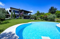 Villa in Manerba del Garda - Villa Casa Montecolo by Garda FeWo