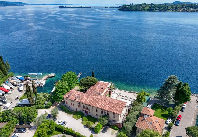 Ferienwohnung in Salò - La Darsena by Garda FeWo Ferienwohnung in Salò - La Darsena by Garda FeWo