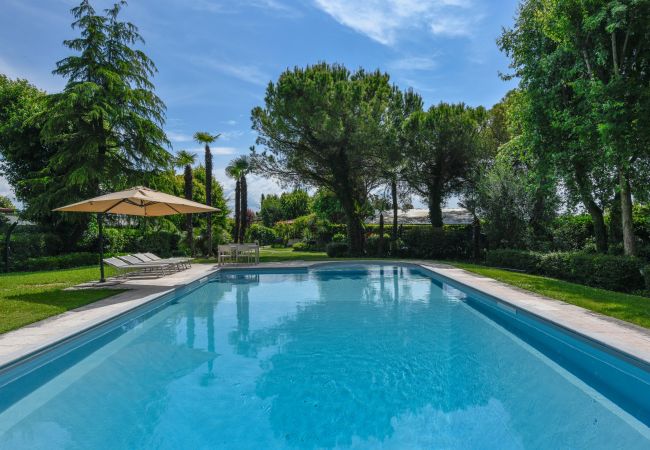 Villa in Moniga del Garda - Villa Maria Villa in Moniga del Garda - Villa Maria