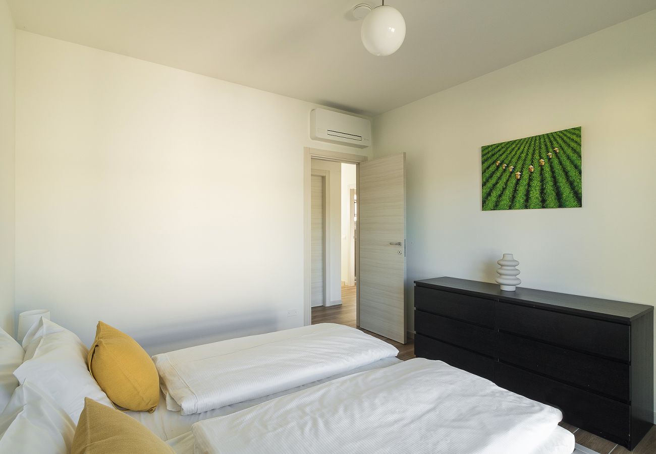 Villa in Manerba del Garda - Villa Fortuna al Lago by Garda FeWo