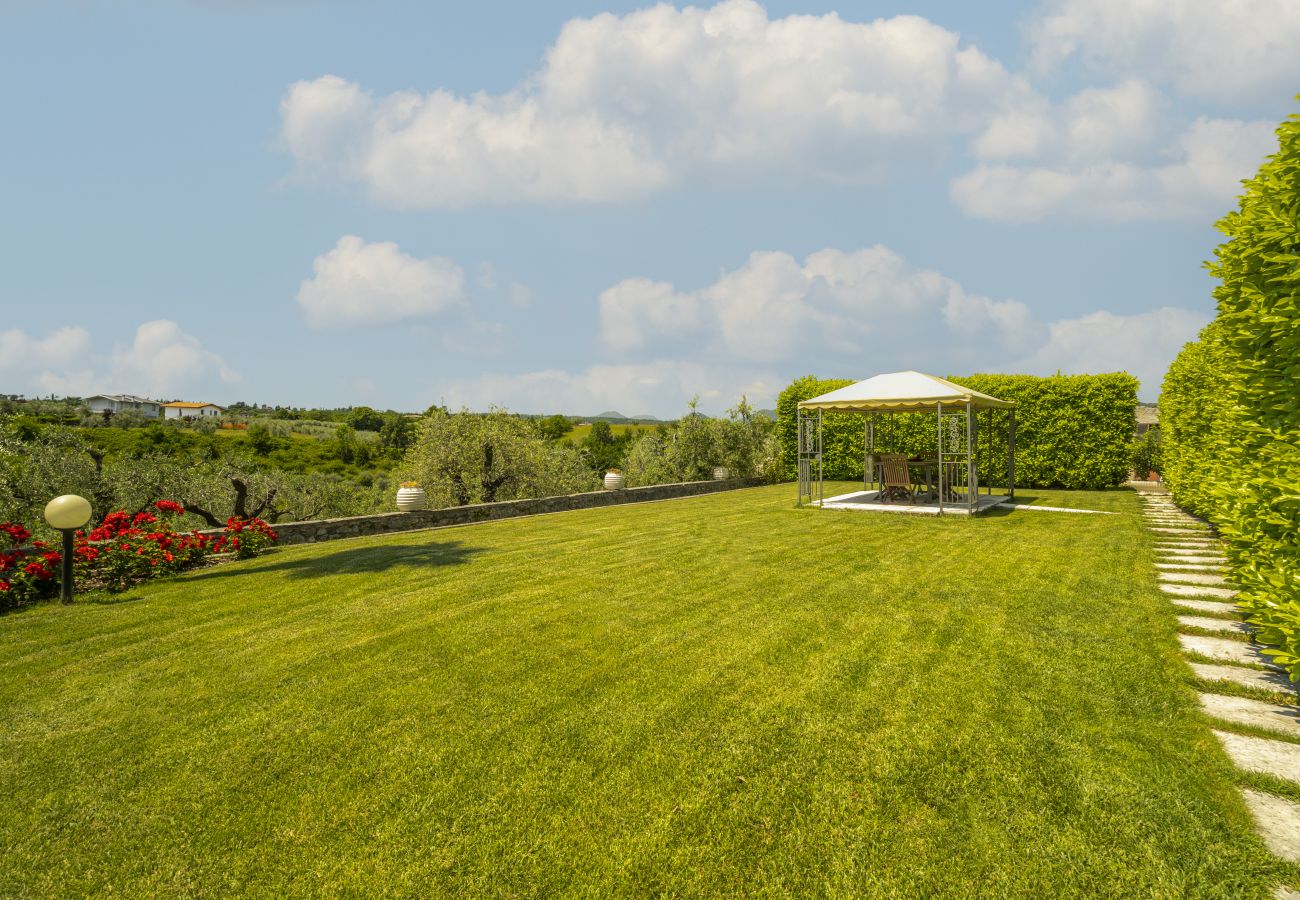 Ferienwohnung in San Felice del Benaco - Palazzo Trevignane - La Saletta Verde