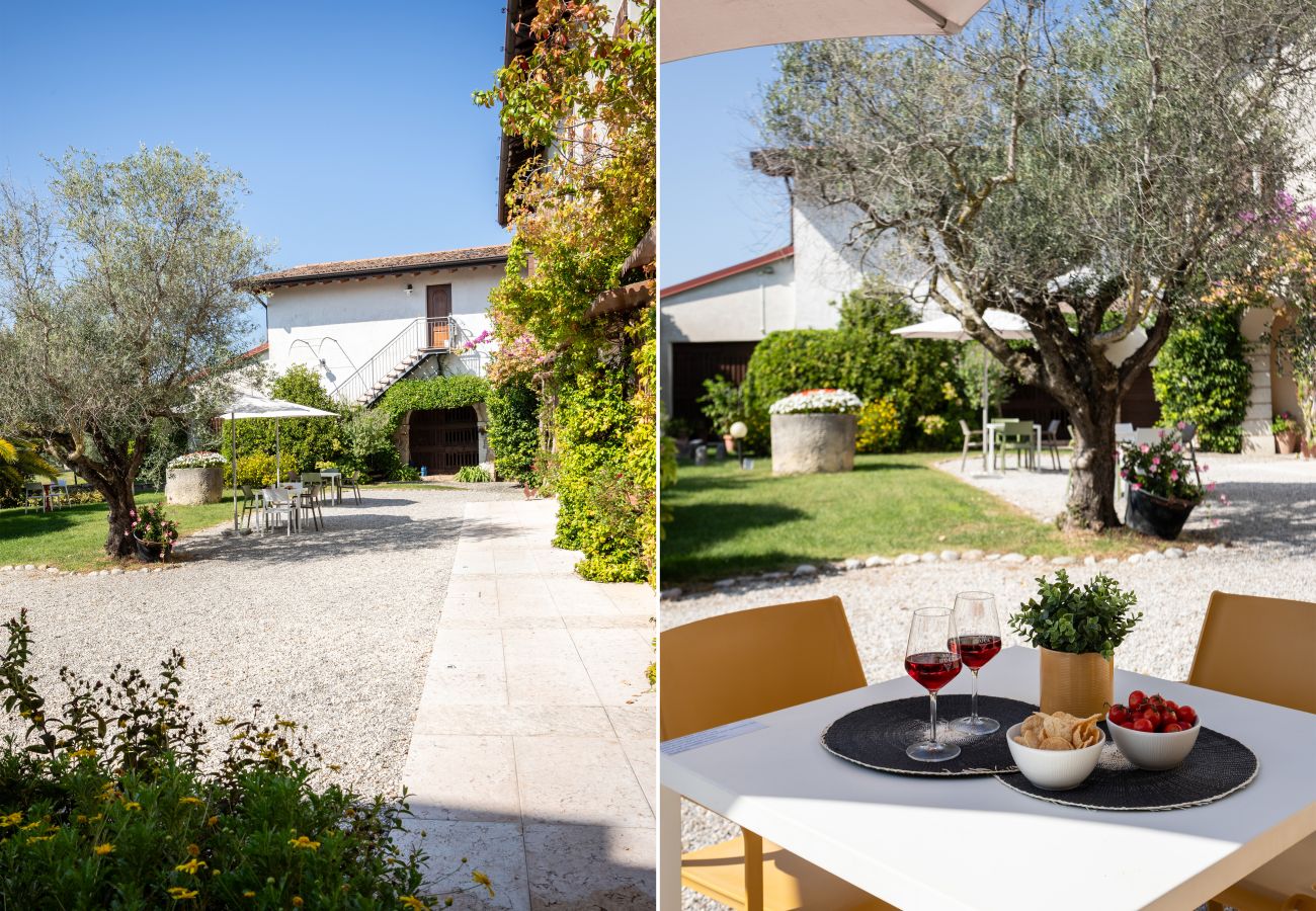 Residenz in San Felice del Benaco - Palazzo Trevignane - La Bella Scuderia