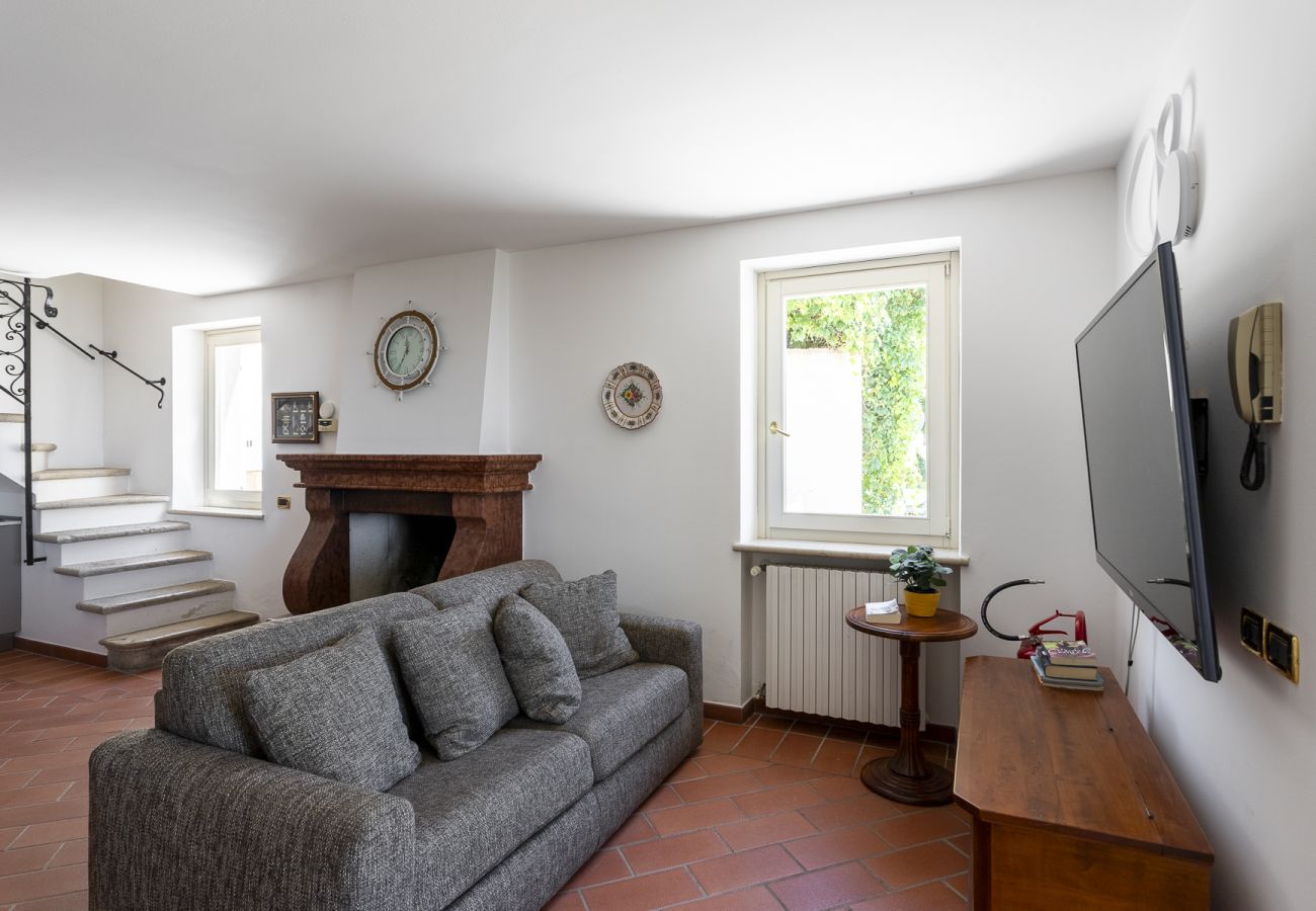 Ferienwohnung in Toscolano-Maderno - Cà Pietra by Garda FeWo